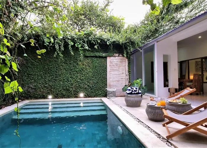 Tropical 2Br Private Pool Villa In Central Seminyak